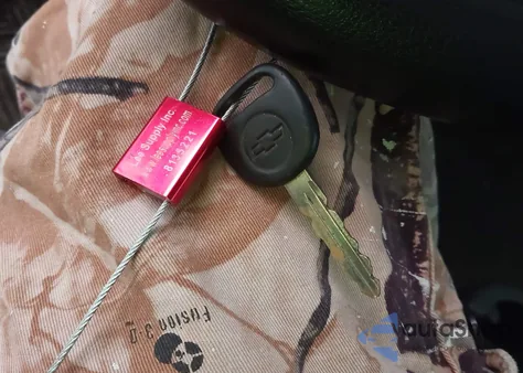 2005 Chevrolet Silverado 1500 Z71 from USA, damaged, VIN 1GCEK19B15Z314012